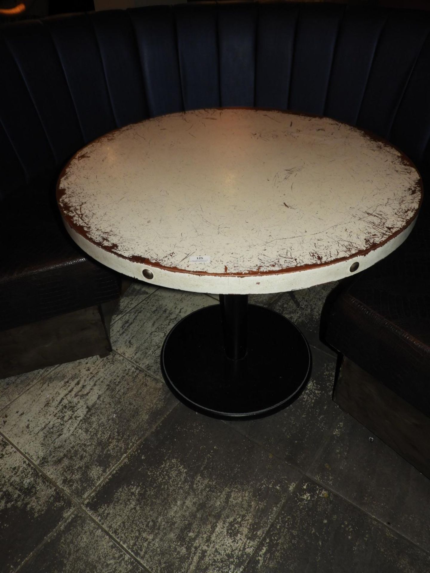 *Circular Dining Table on Pedestal Base 90cm Diame