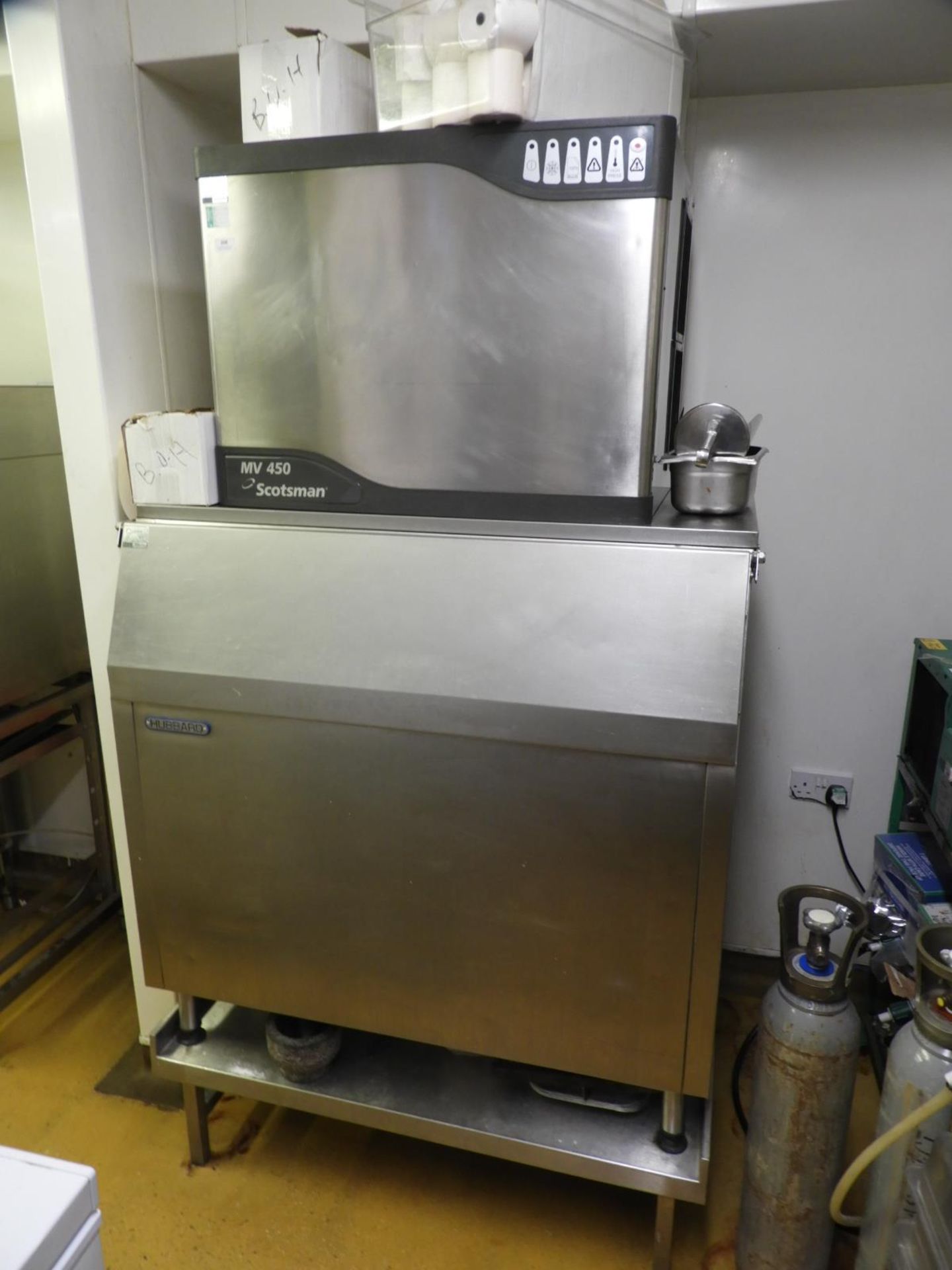 *Scotsman MV450 High Capacity Ice Maker on Stand