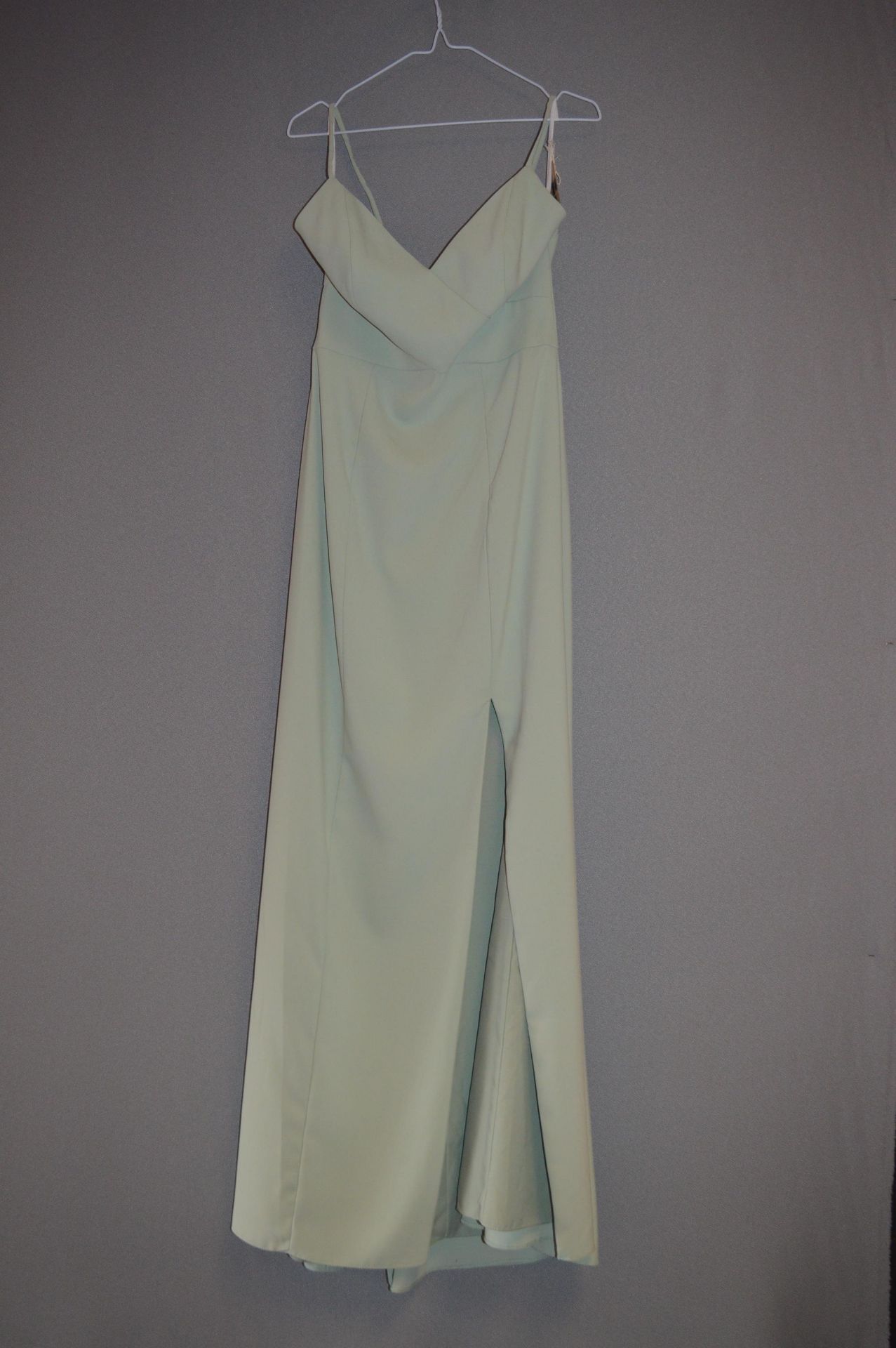*Size: 10 Grey/Green Bridesmaid Dress by Dessy Col