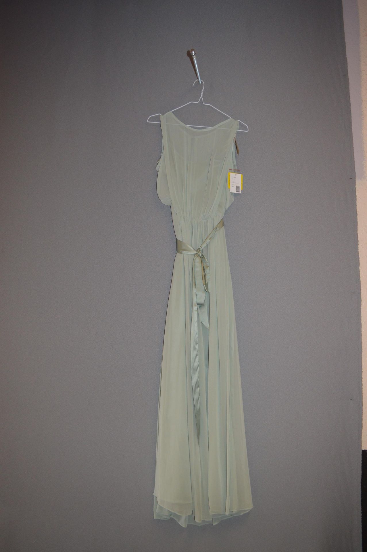 *Size: 14 Grey/Green Bridesmaid Dress by Dessy Col