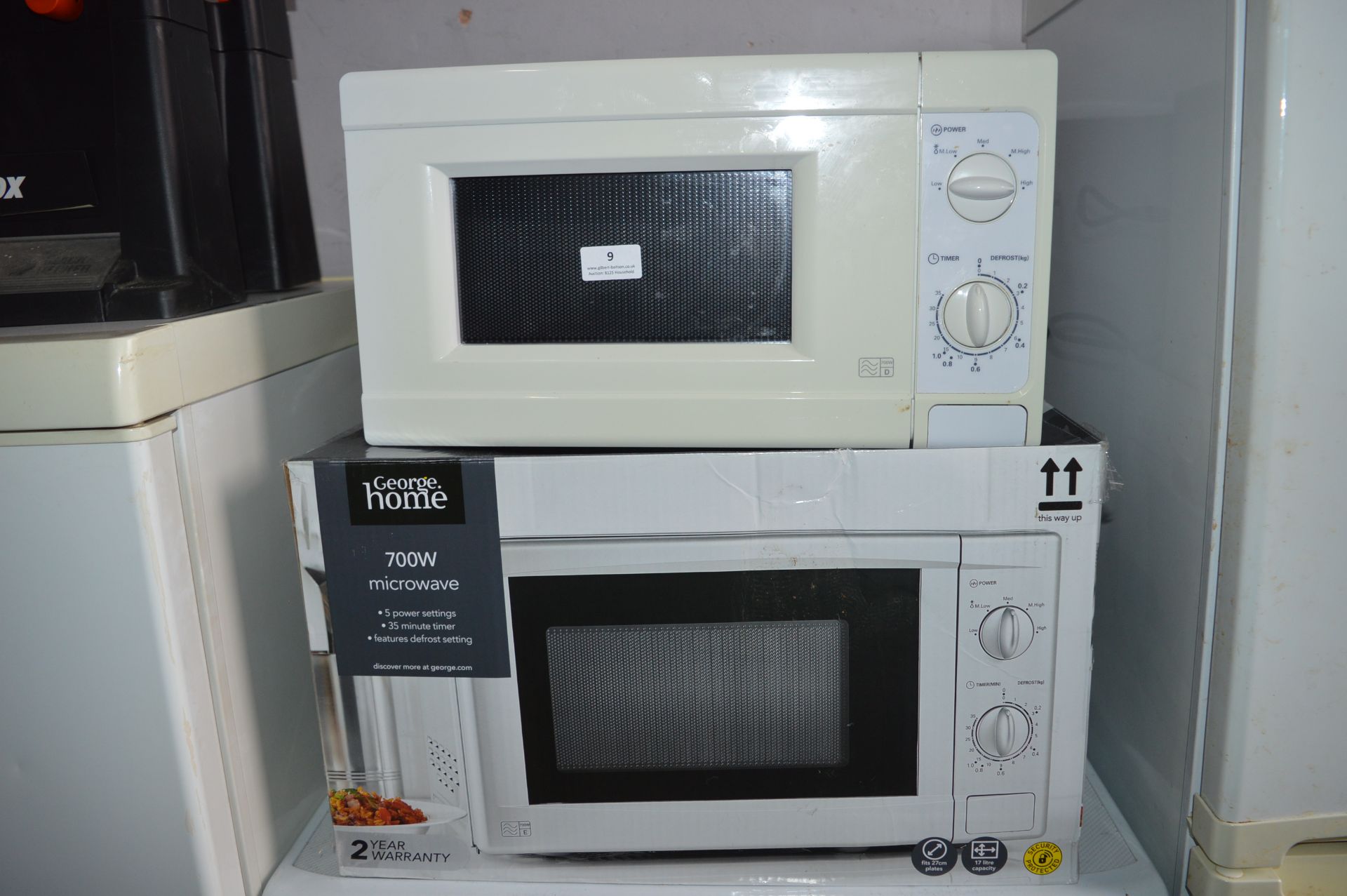 700w Microwave Oven