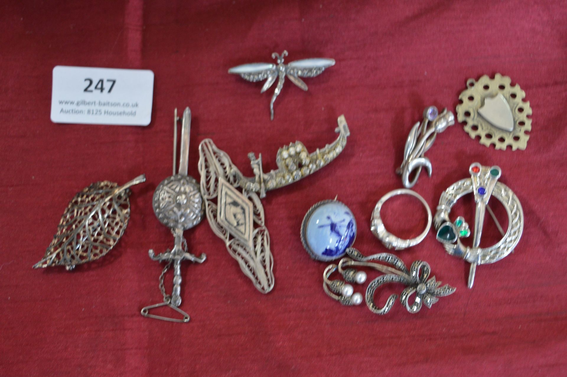 Assorted Silver Jewellery; Brooches, Rings, etc.