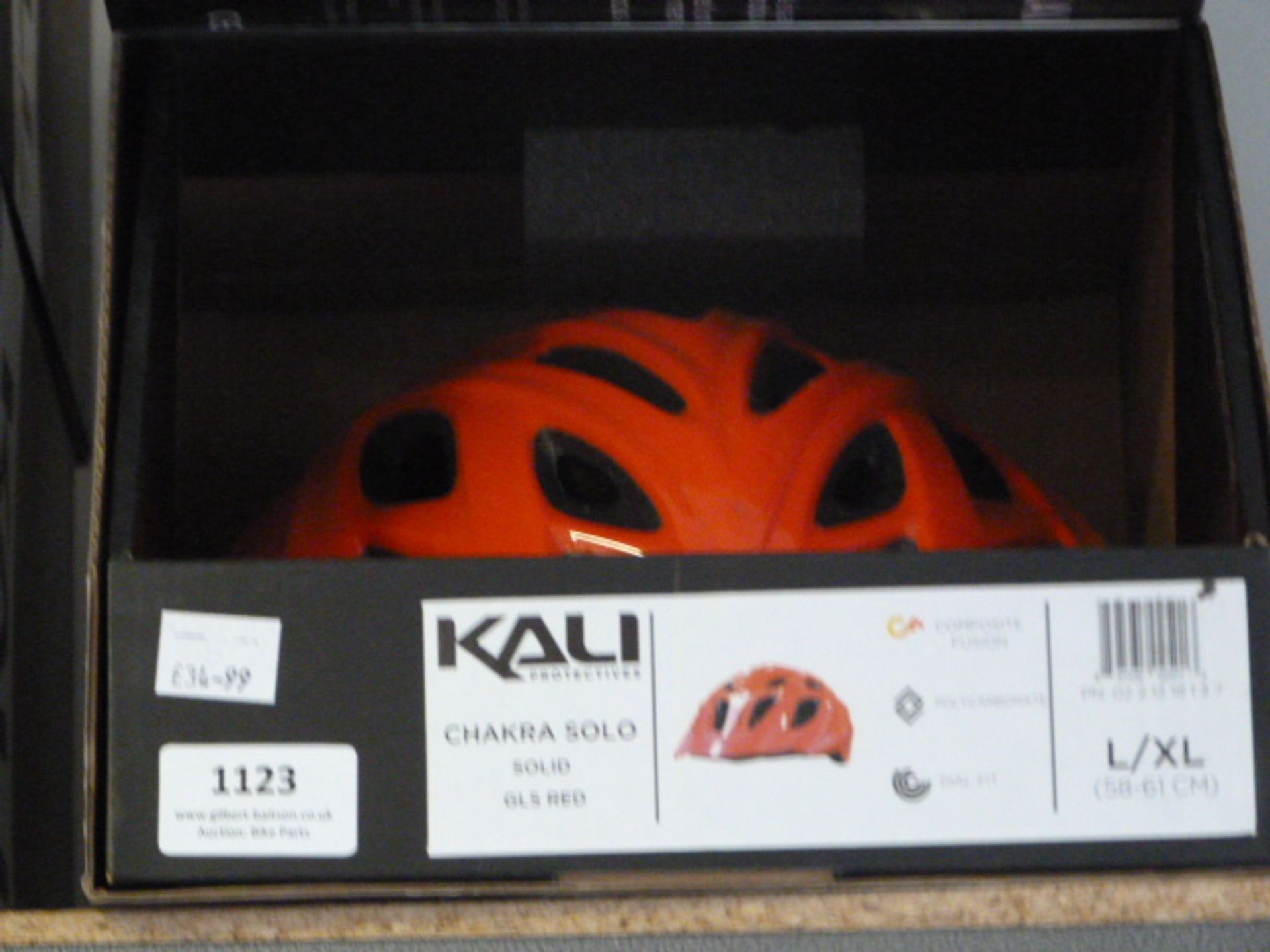 *Kali Chakra Solo Solid Bicycle Helmet Size: L/XL