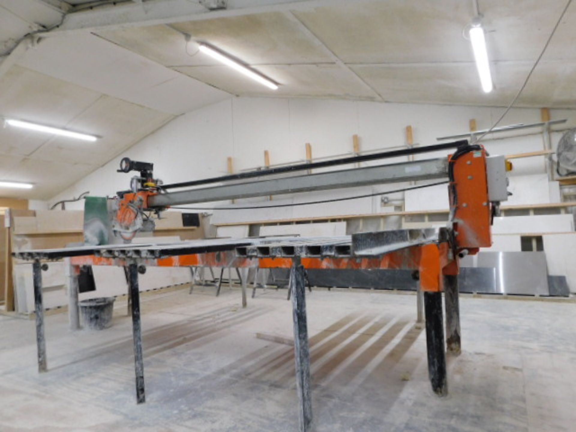 *Achilli 2005 Bridge Saw with side feed beds Ser No 200503065