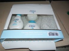 *Dove Baby Bath Part Gift Set