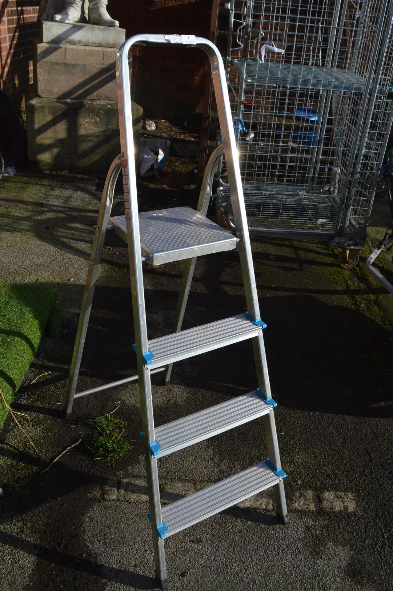 Beldray Four Tread Aluminium Step Ladder