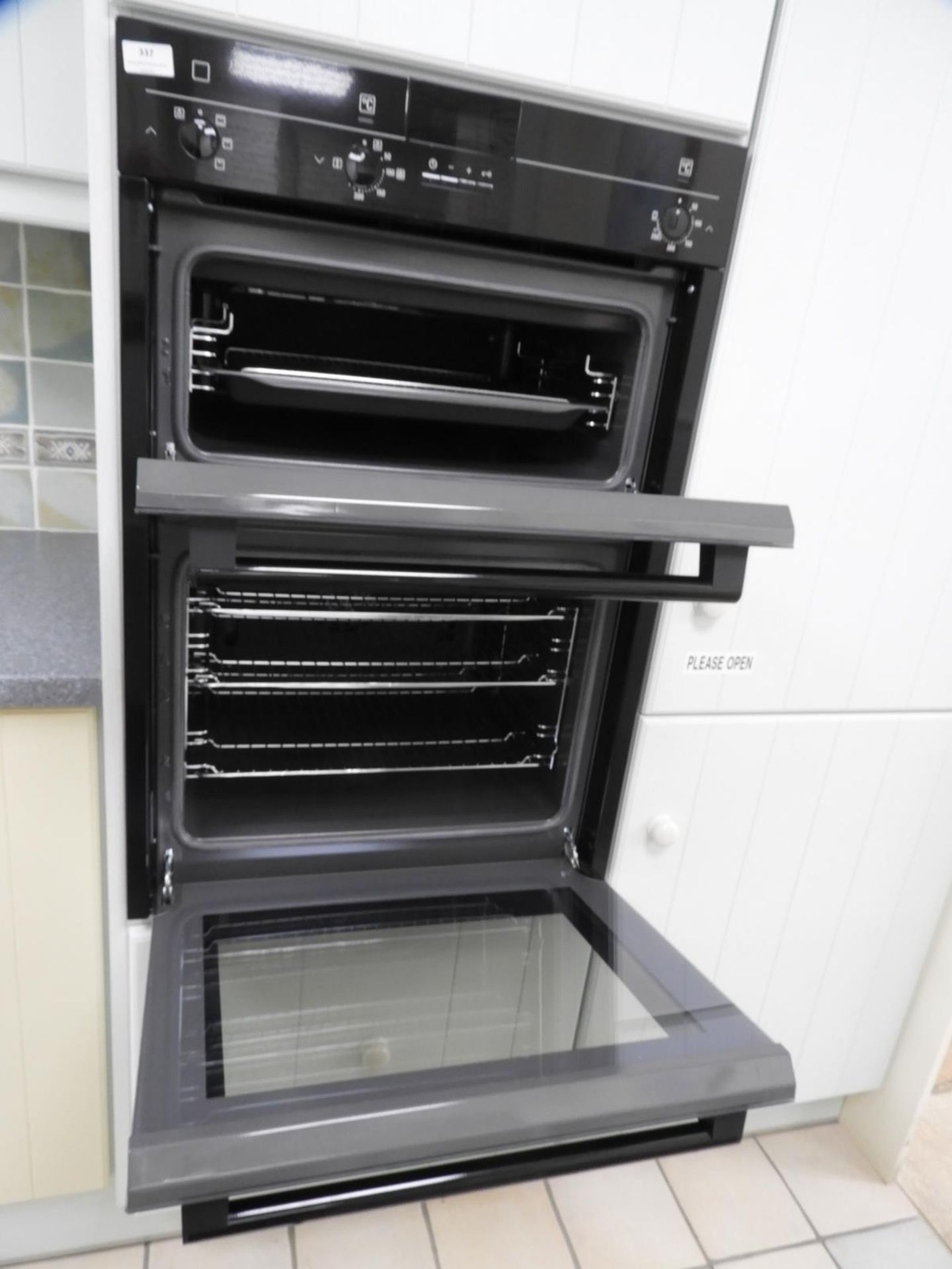 *Siemens Double Oven HB13MB621B/08 - Image 2 of 2