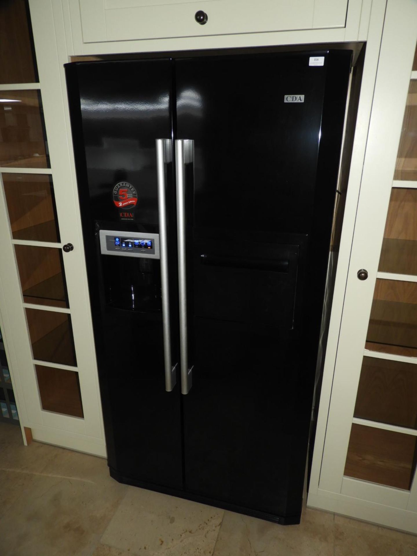 *CDA High Gloss Black American Style Refrigerator with Water & Ice Dispenser Model: PC65BL