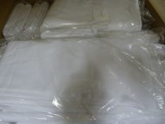 *40 108x60" White Polycotton Tablecloths