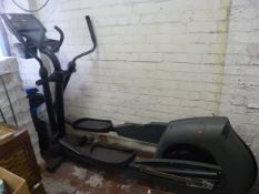 *Life Fitness Cross Trainer