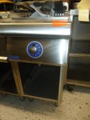 * Brand new Bonnet free standing twin fryer ( electric) (900h x 400w x 700d)