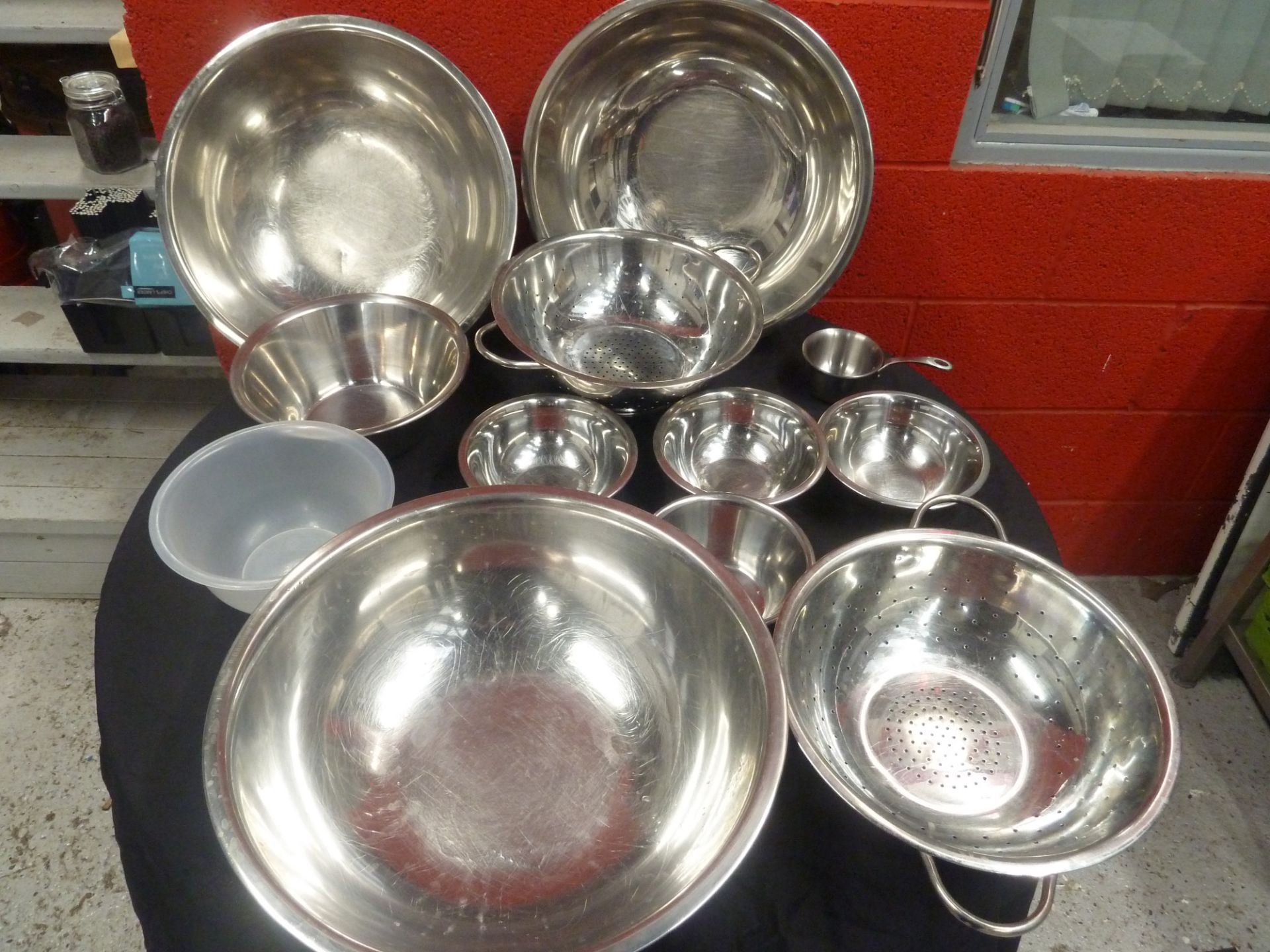 * Set of 9 stainless steel containers / sieves & 1 plastic container. All in excellent condition - Image 2 of 3