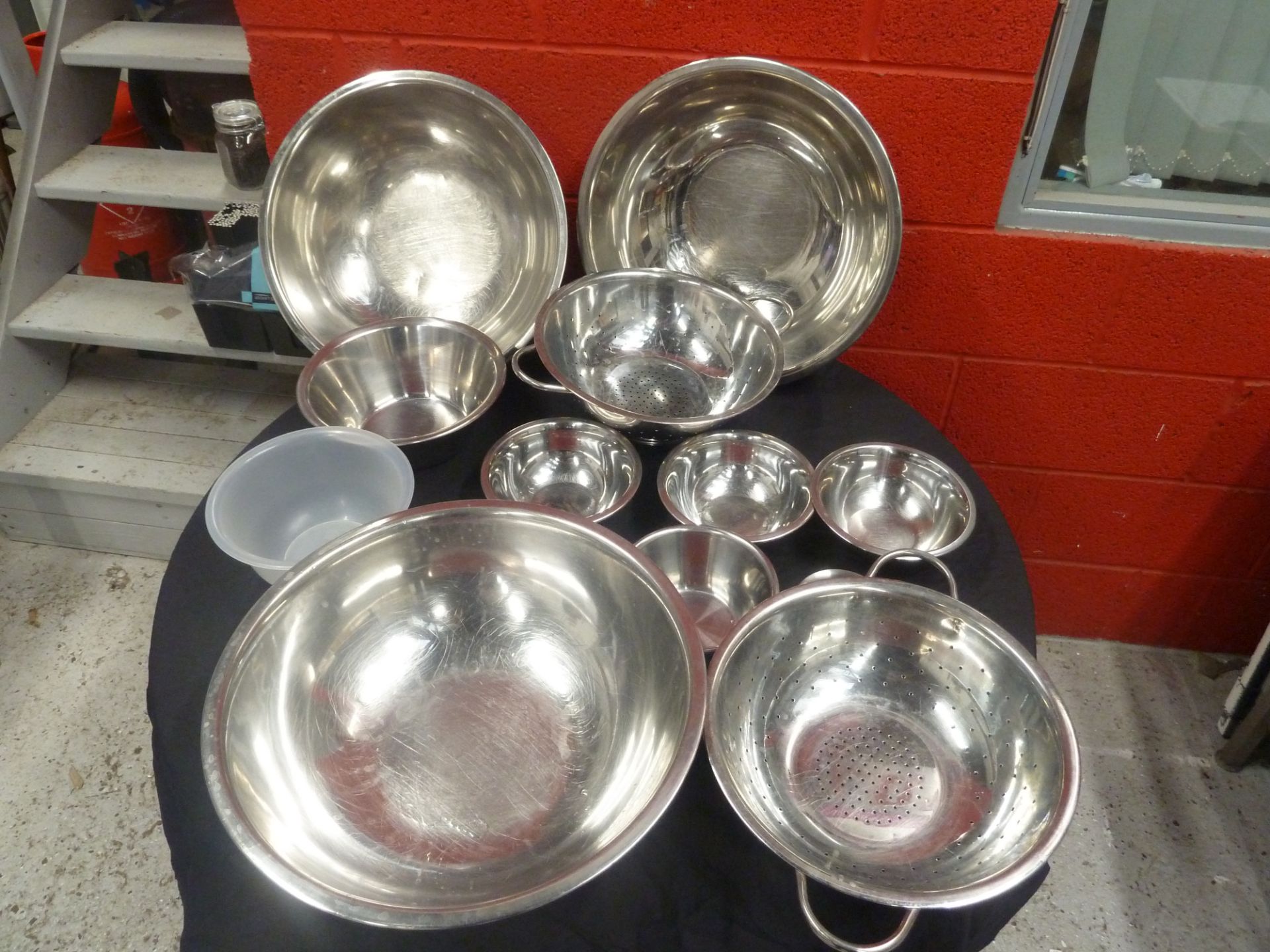 * Set of 9 stainless steel containers / sieves & 1 plastic container. All in excellent condition