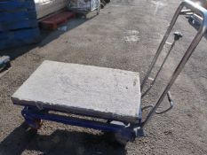 *Northern Industrial Tools Scissor Lift Trolley