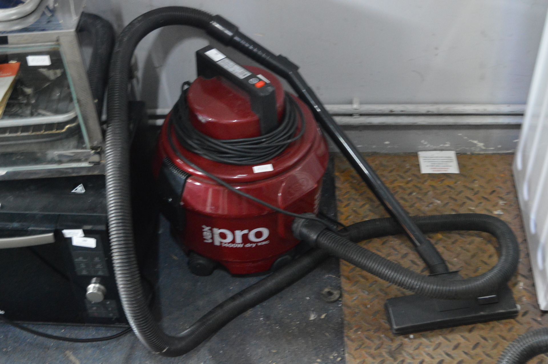 Vax Pro 1300W Dry Vac