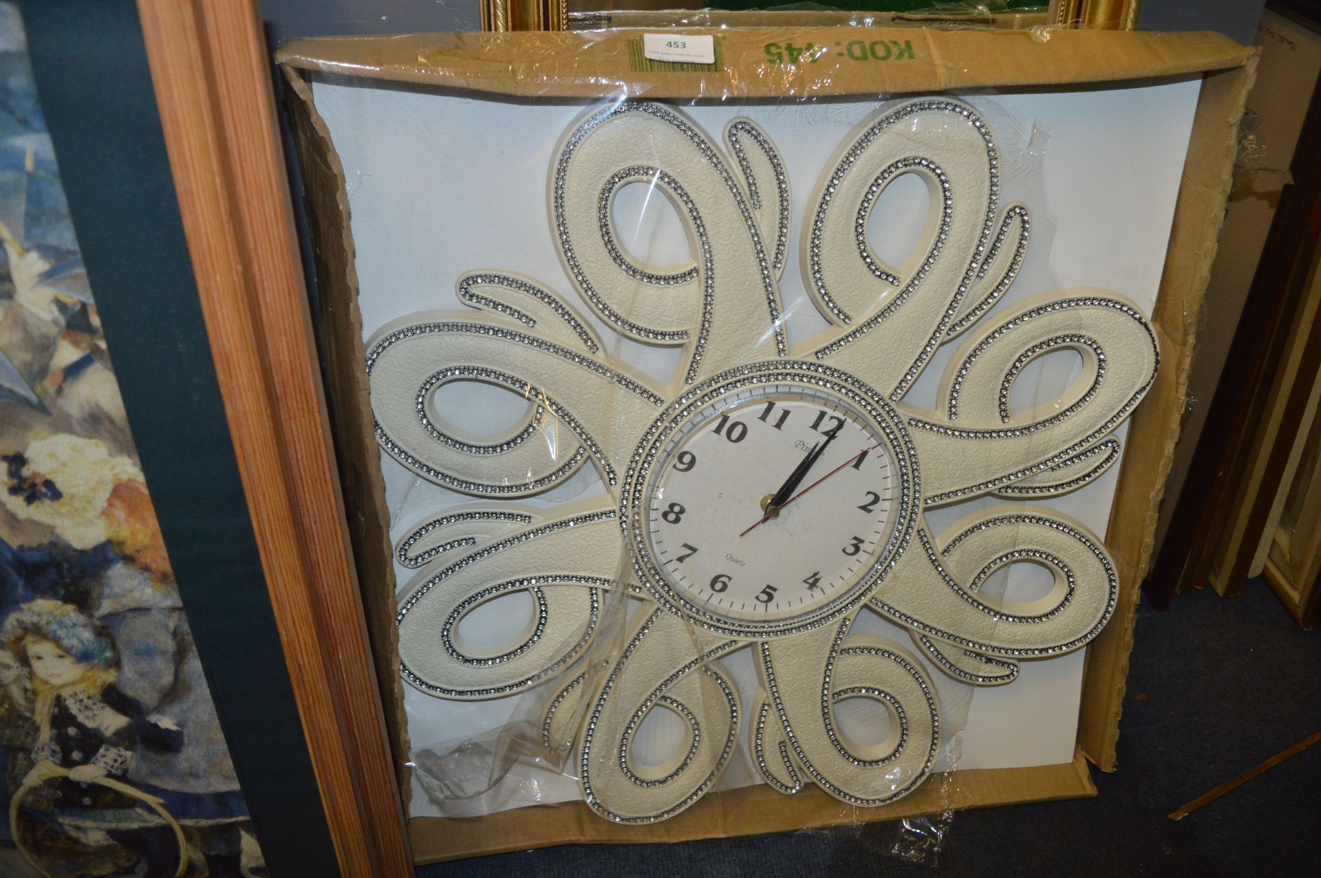 *Decorative Wall Clock