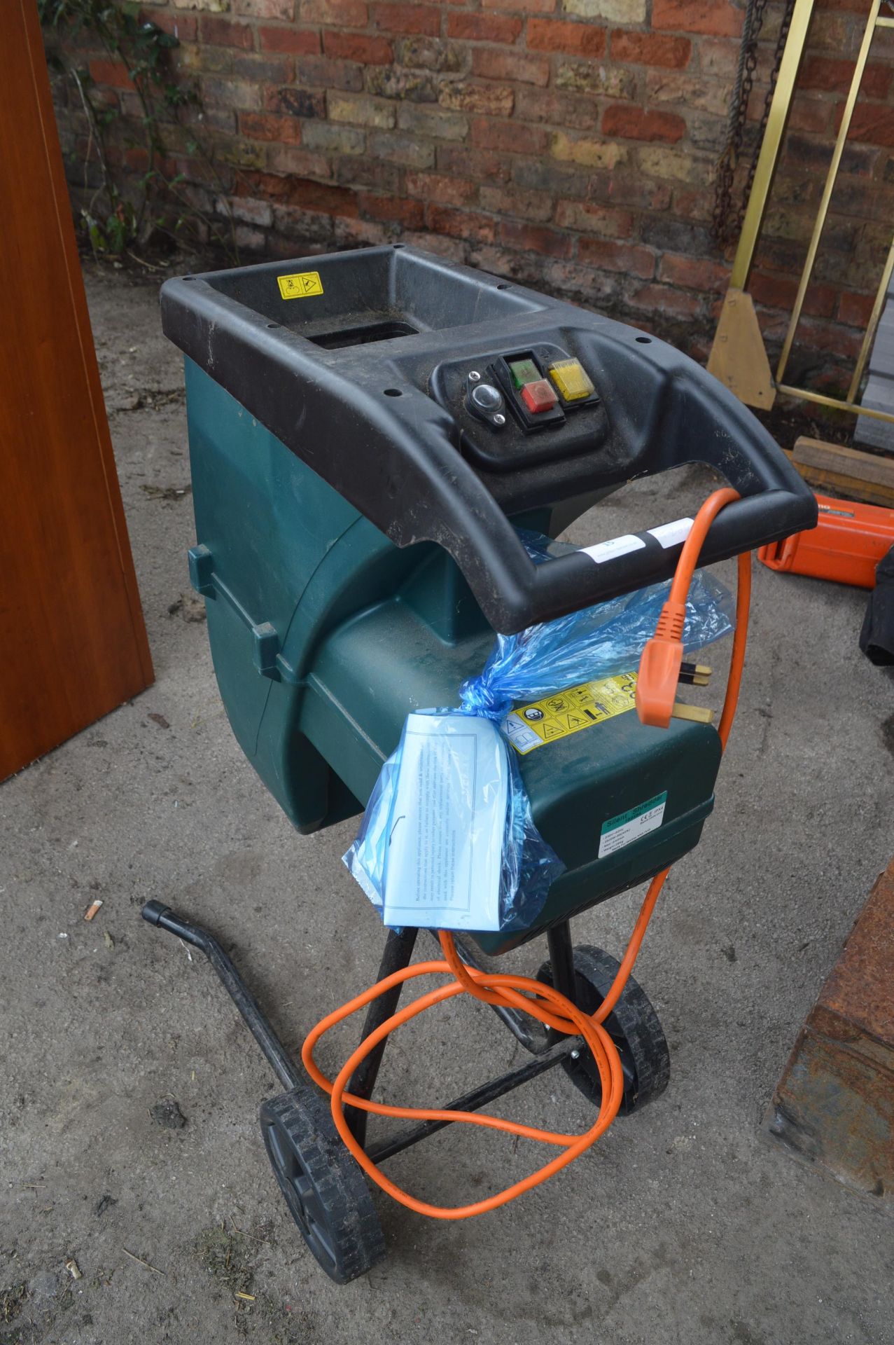 Wickes Electric Silent Garden Shredder