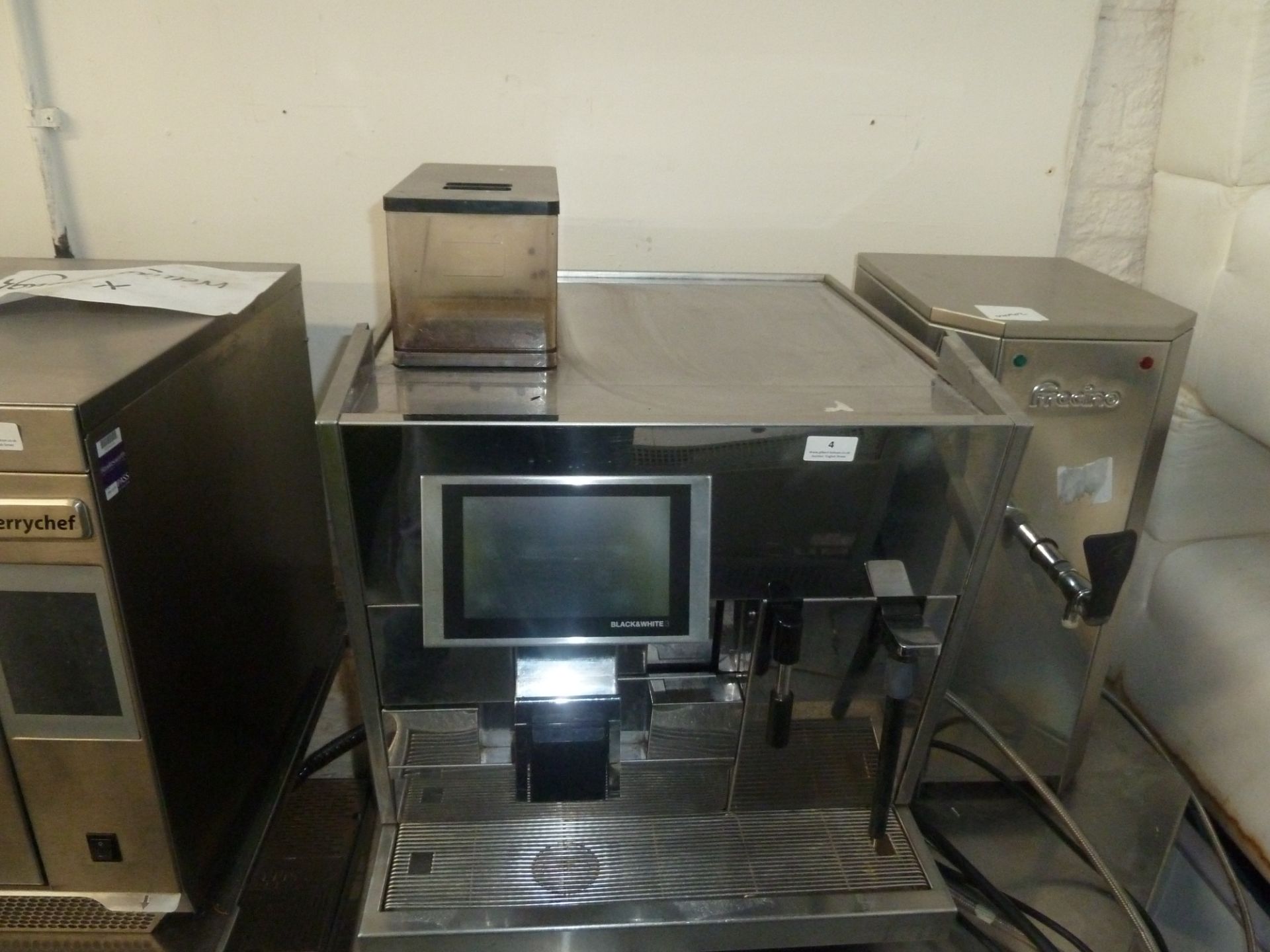 * bean to coffee machine. Black and white ctm3 .This machine is direct from national chain. The - Image 6 of 6