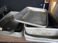 *Job of Lot of Baking and Oven Trays