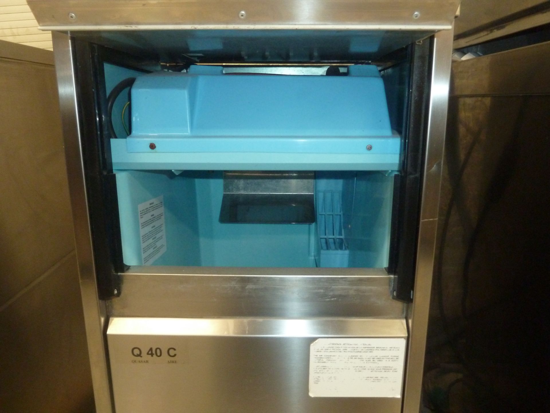 * itv ice maker in excellent condition 880h x 400w x 500 deep tested working - Image 2 of 2