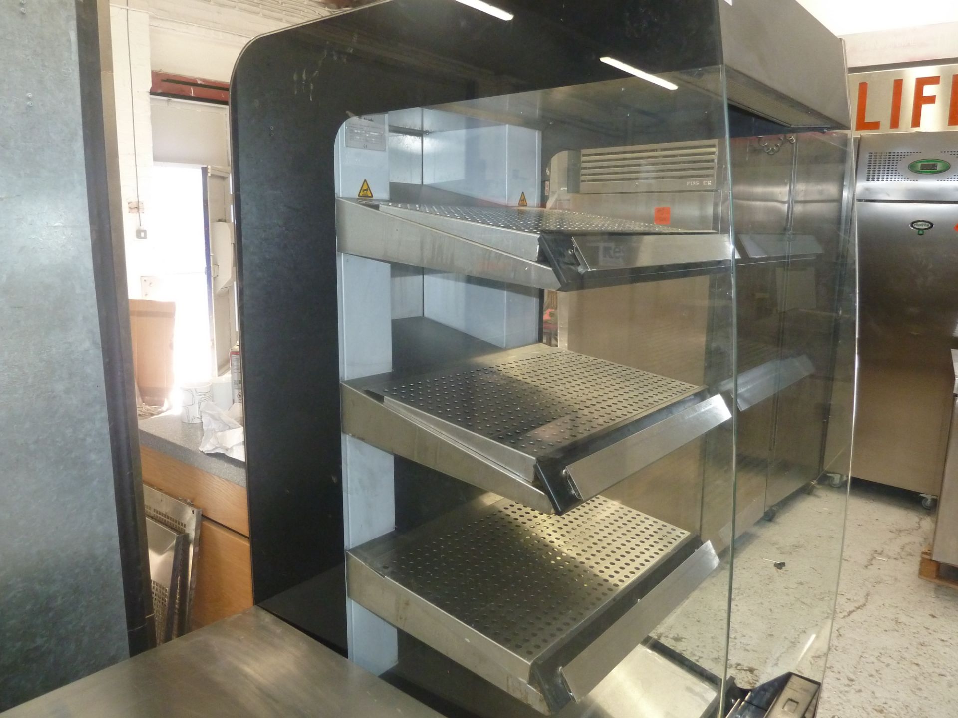 * Fri-jado heated grab and go display, shelves, all in good condition. (1920H x 640W x 960D) - Image 2 of 2