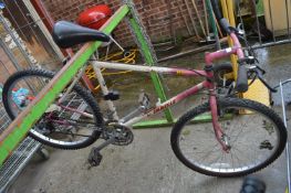 Emmelle Cortina XL Mountain Bicycle