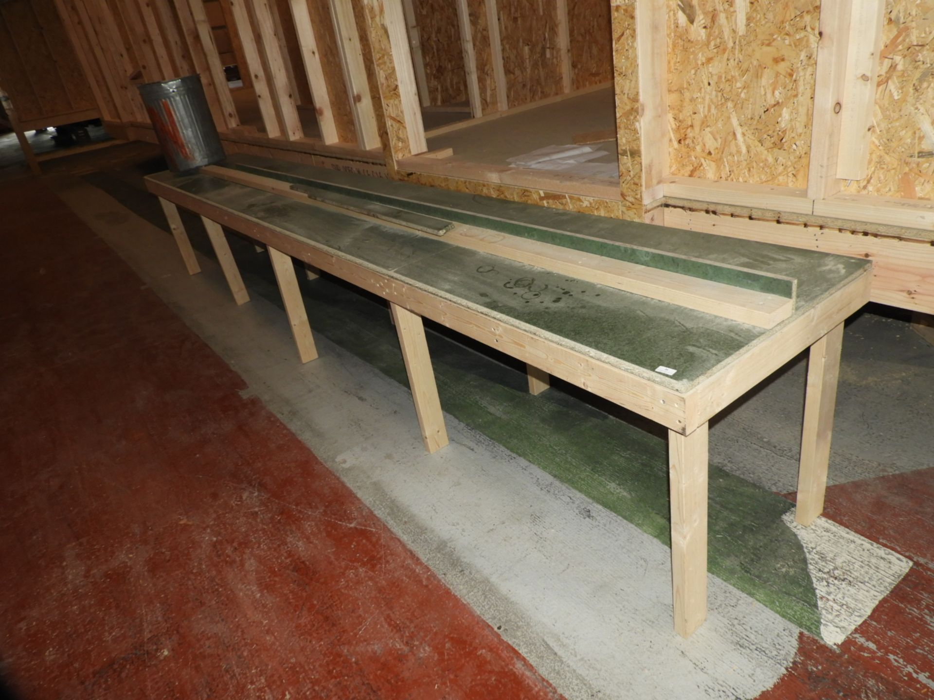 *Workbench 75x480cm