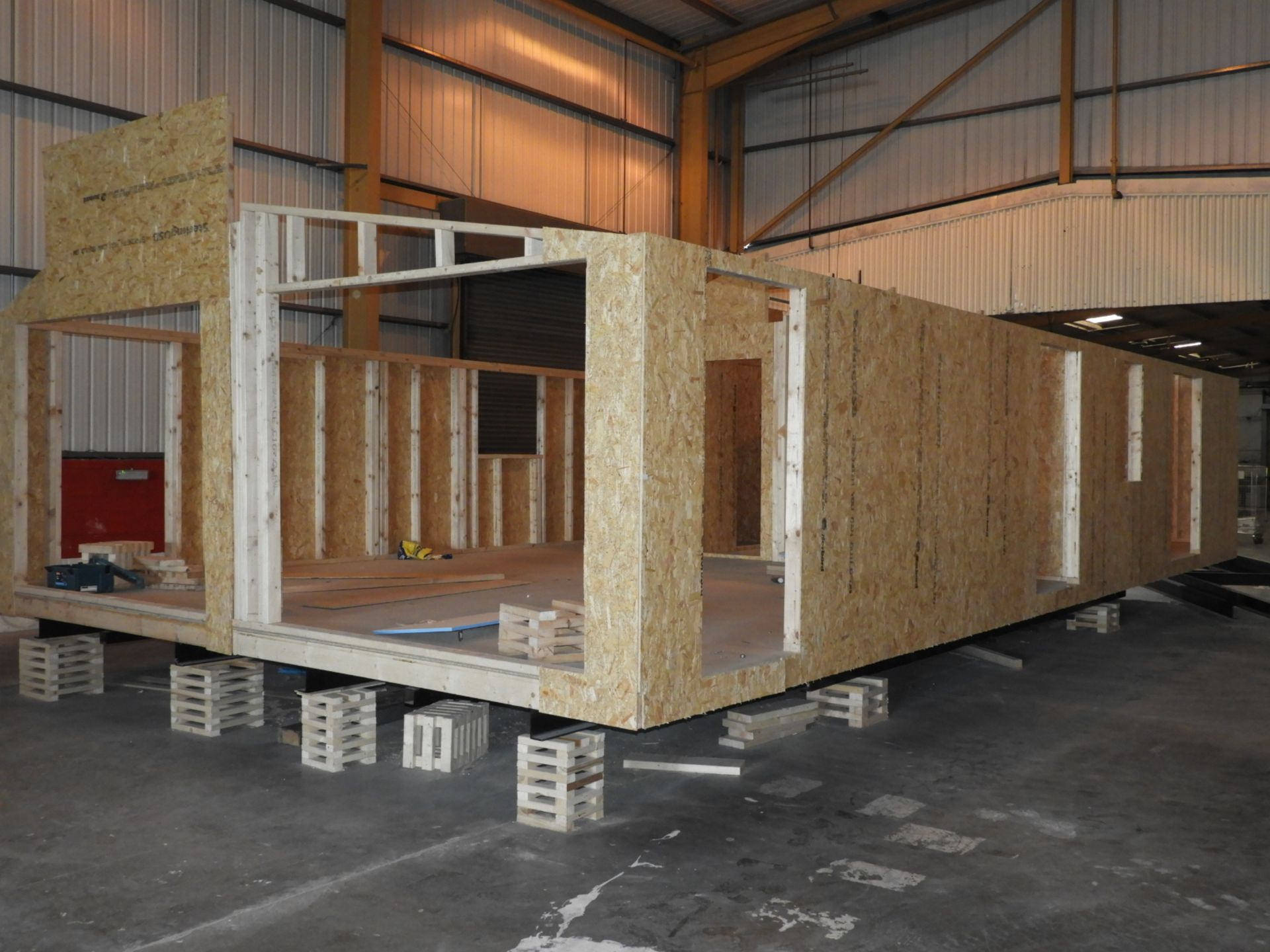 *Partially Constructuction Chalet Lodge 6.2x12.5m