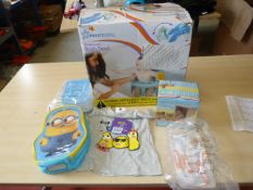 *Minions Lunch Bag, Child's Building Blocks, Easy Grip Spoons for Children and Premium Bath Seat
