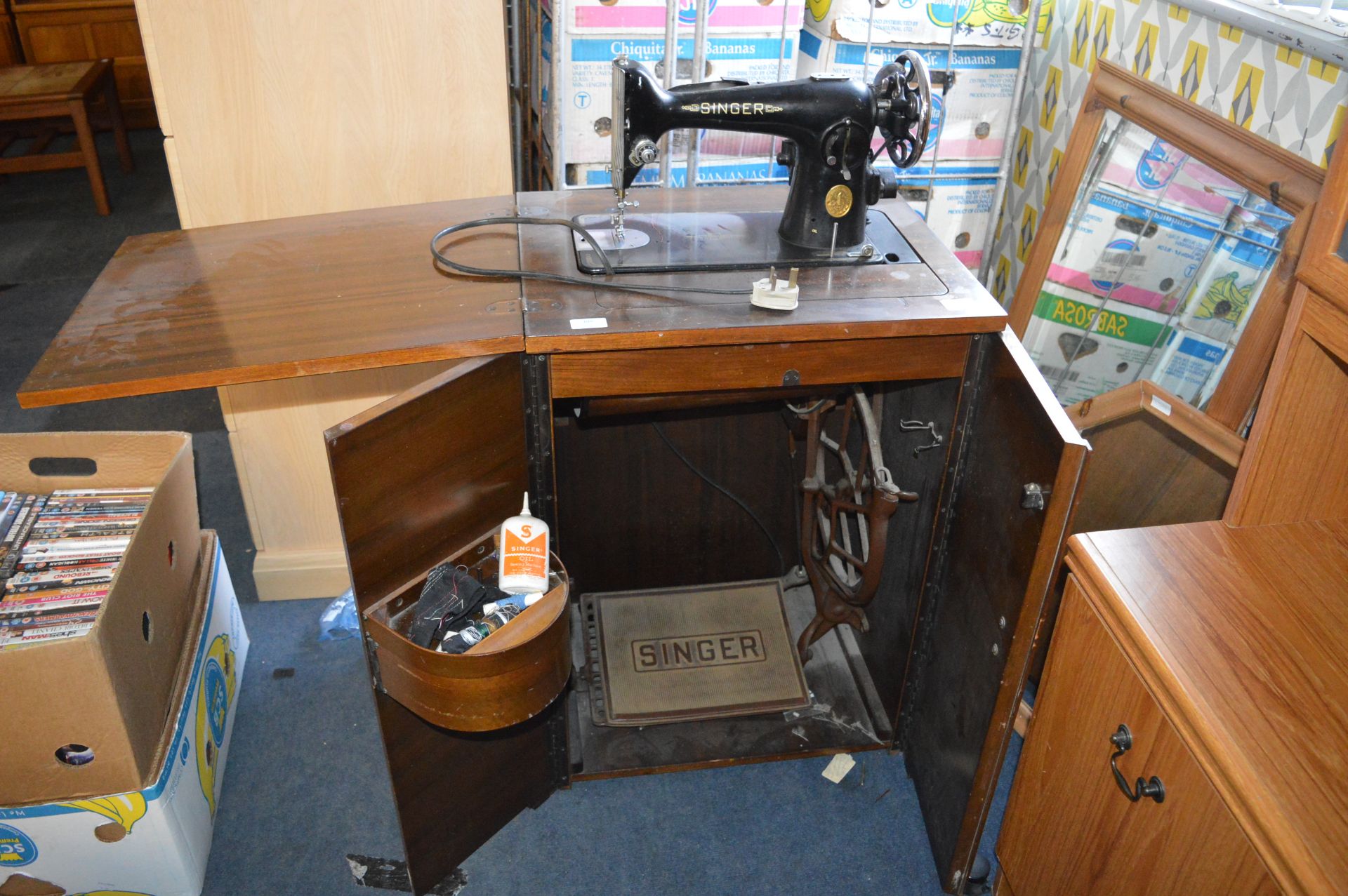 Singer Electric Sewing Machine Cabinet