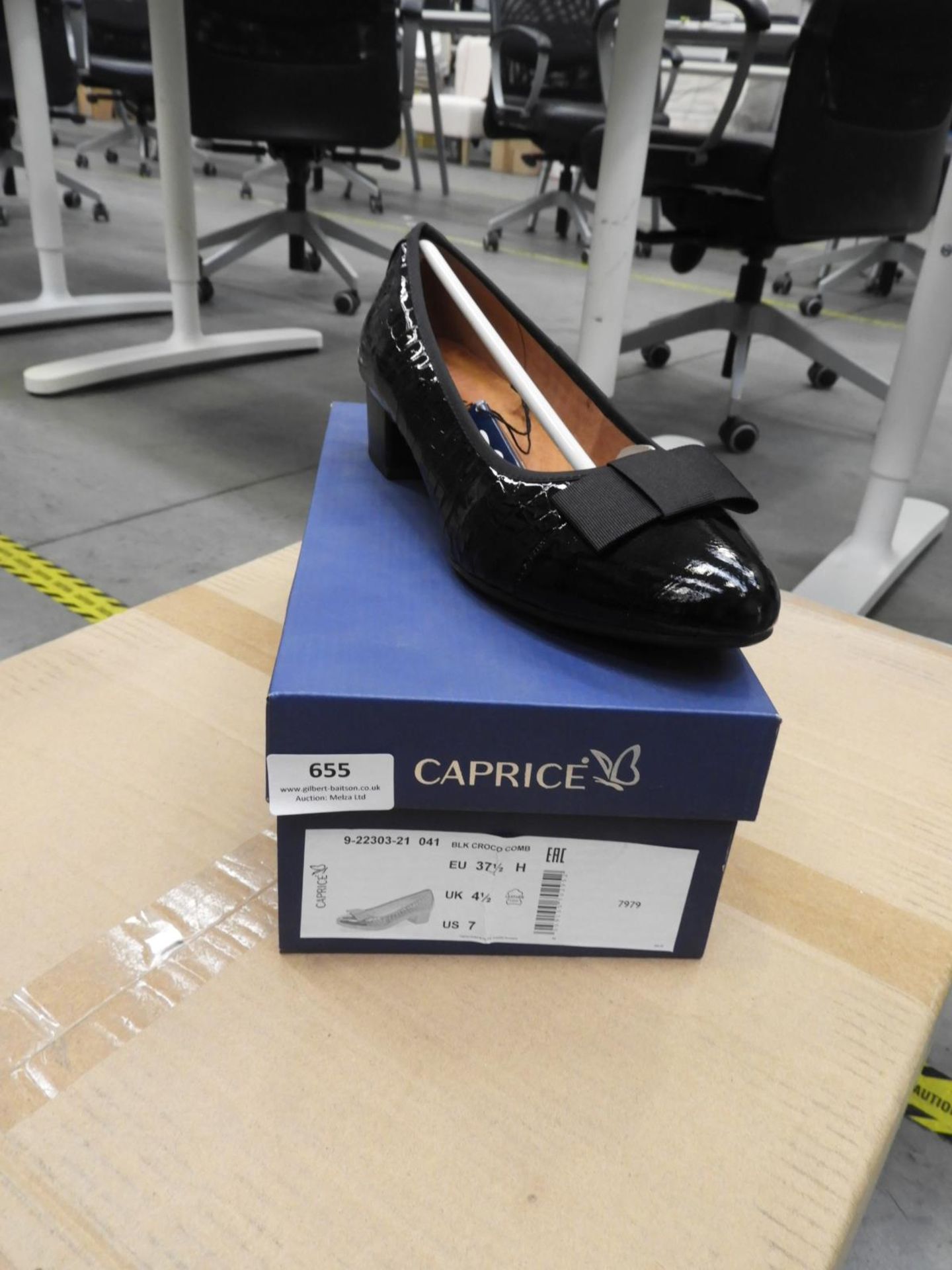 *Caprice Ladies Shoes (Black ) Size: 4.5