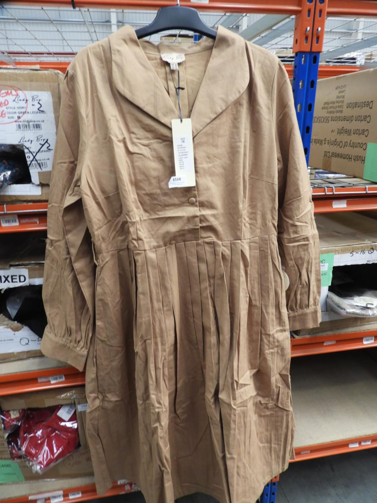 *9 Size: 18 Shannon Light Oak Dresses