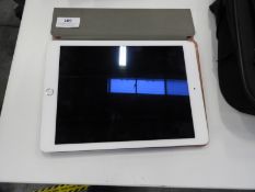 *Apple Ipad Model A1566