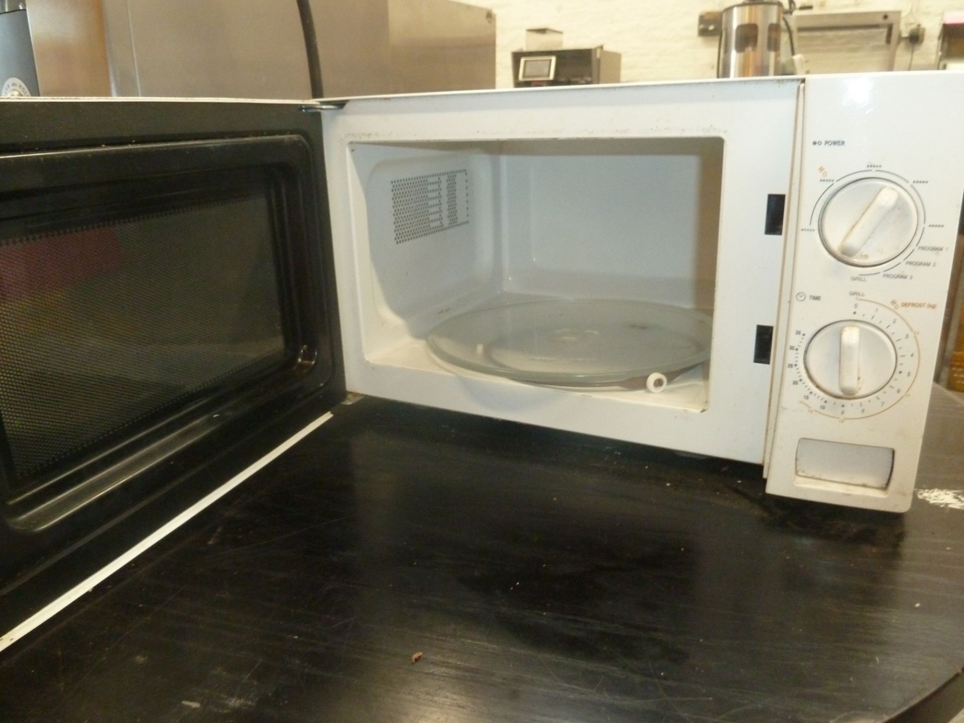 * zelmer microwave used but in good condition. - Image 2 of 2