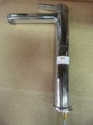 *Contemporary Style Chrome Tap