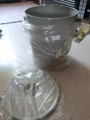 *Two Seed Storage Tins (only 1 lid)