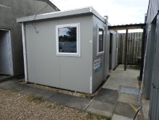 *24x10ft Jack Leg Canteen with Fitted Kitchen, waste Disposal Unit, Water Heater, and Electrics