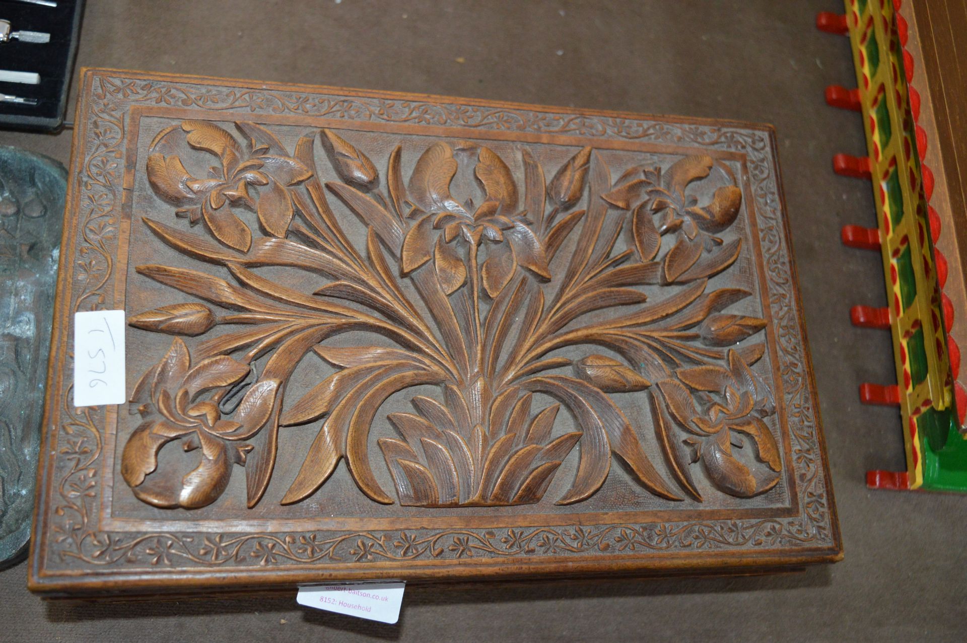 Carved Wooden Box Containing Costume Jewellery - Image 2 of 2