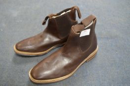 Pair of Ladies Size: 6 Brown Leather Ankle Boots