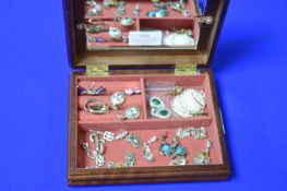 Small Jewellery Box Containing 925 Sterling Silver