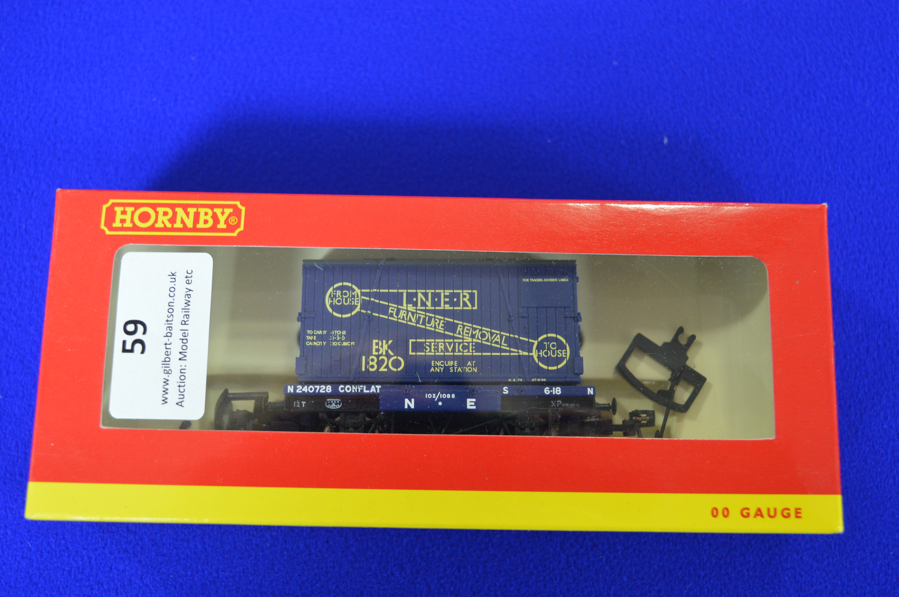 Hornby 00 LNER Conflat and Container