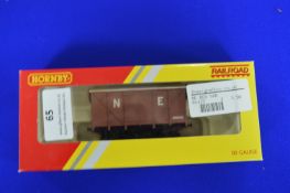 Hornby 00 NE Box Van