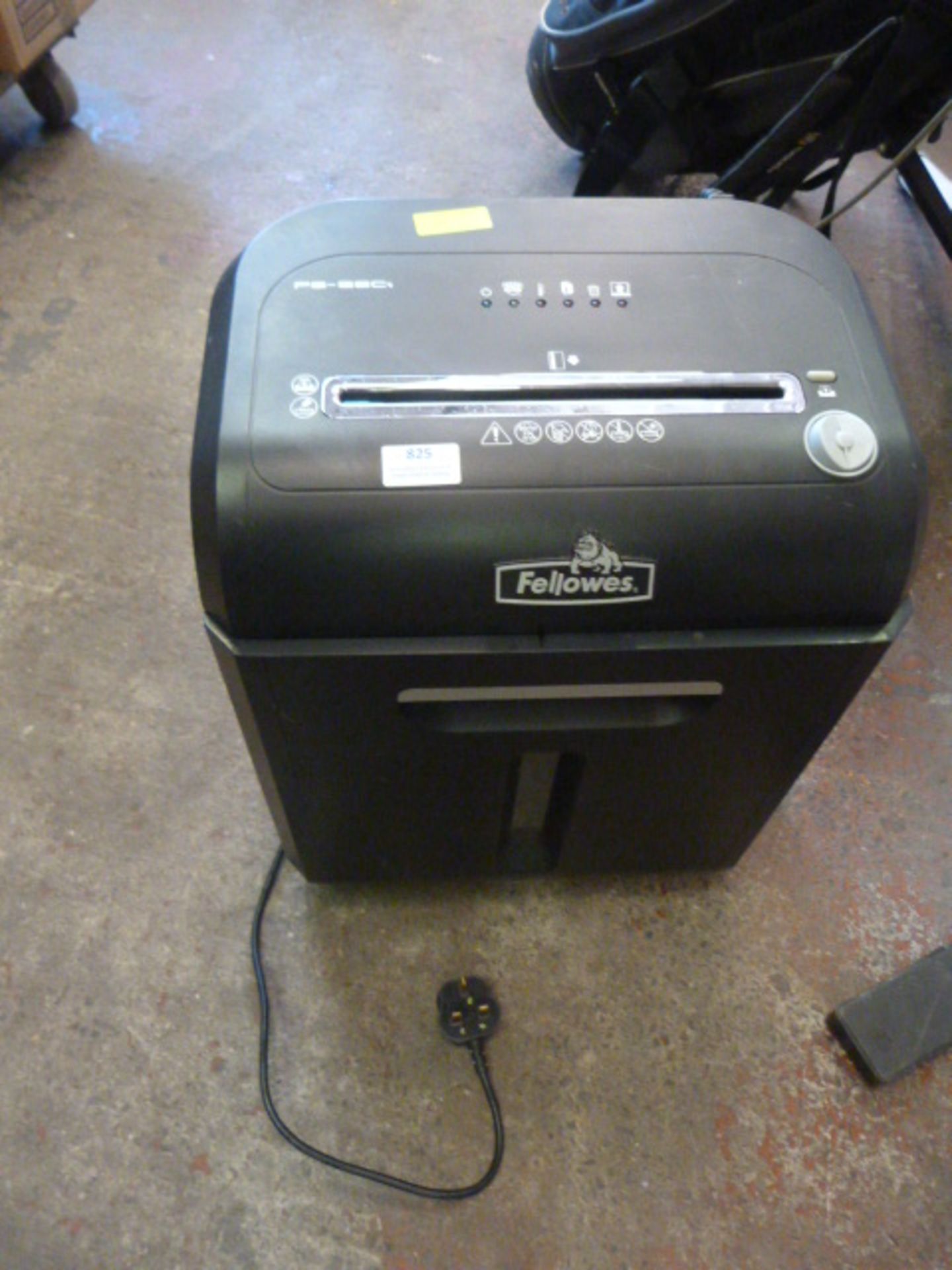 Fellowes PS68C Shredder