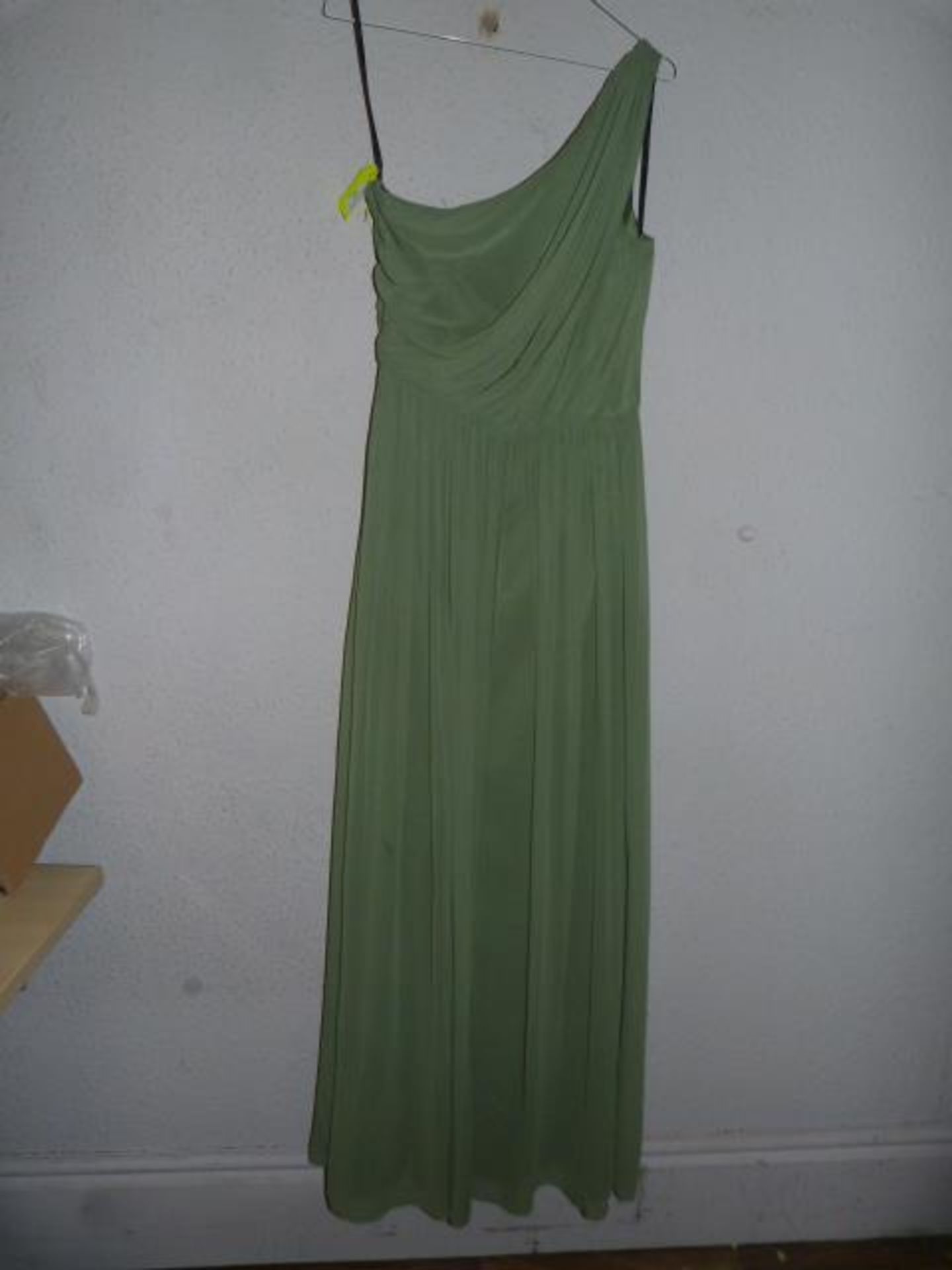 *Size: 10 Clover Bridesmaid Dress
