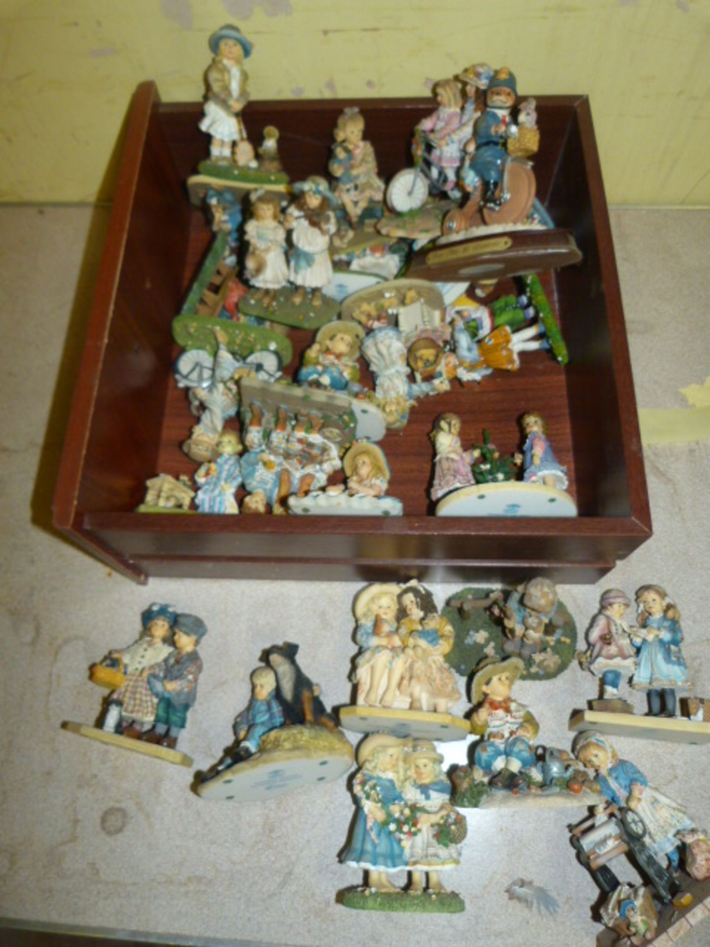 Box of Christine Hayworth Leonardo Collection Figurines