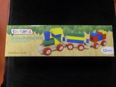 *Toytopia Wooden Stacking Train