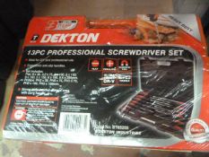 *Dekton 13 Piece Professional Screwdriver Set
