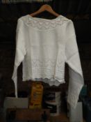 *10 Ladies White Pullovers