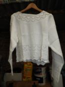 *10 Ladies White Pullovers