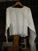 *10 Ladies White Pullovers